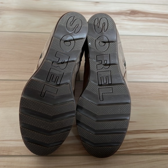 EUC Sorel Joan of Arctic Wedge boots